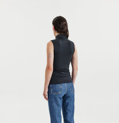 Sleeveless Turtlneck Char